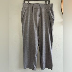 Lululemon men’s straight leg stretchy pants size L
